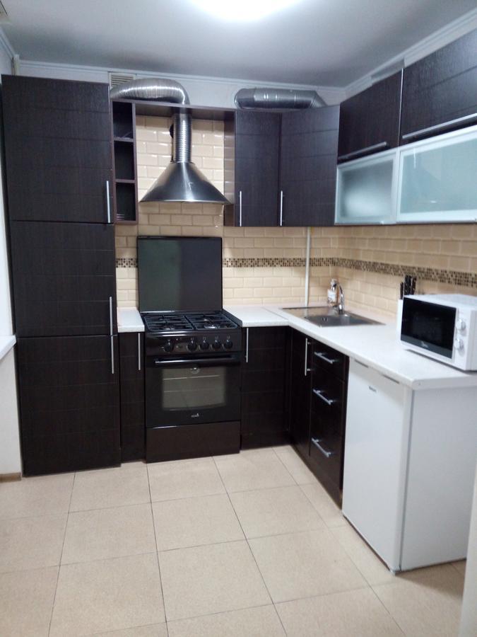 Two-Bedroom Apartment In The Center Khmel'nyts'kyy Exterior photo